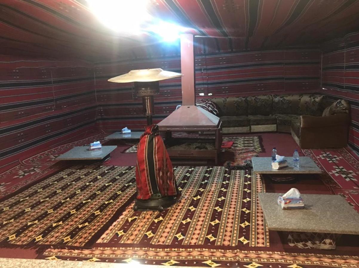 Bedouin House Camp Hotel Вади Рум Екстериор снимка