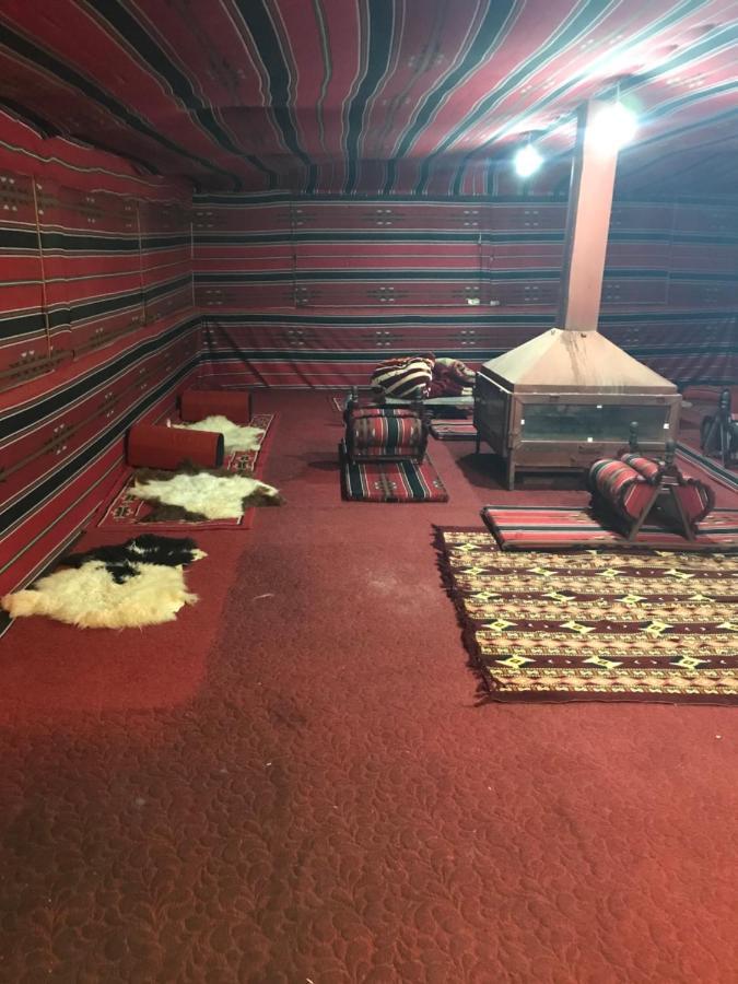 Bedouin House Camp Hotel Вади Рум Екстериор снимка